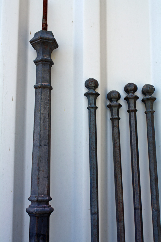 Antikbaumarkt-Antike Aussentüren